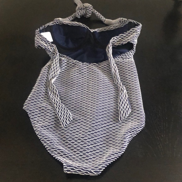 Gorgeous swimming suit! New!!! - Picture 4 of 14